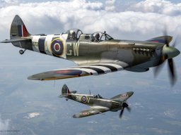 BenUllings_2021-08-25_EHEH_A2A_SpitfiresG-AVAVPH-FVE_D856380-bewerkt2030BU-FB1200